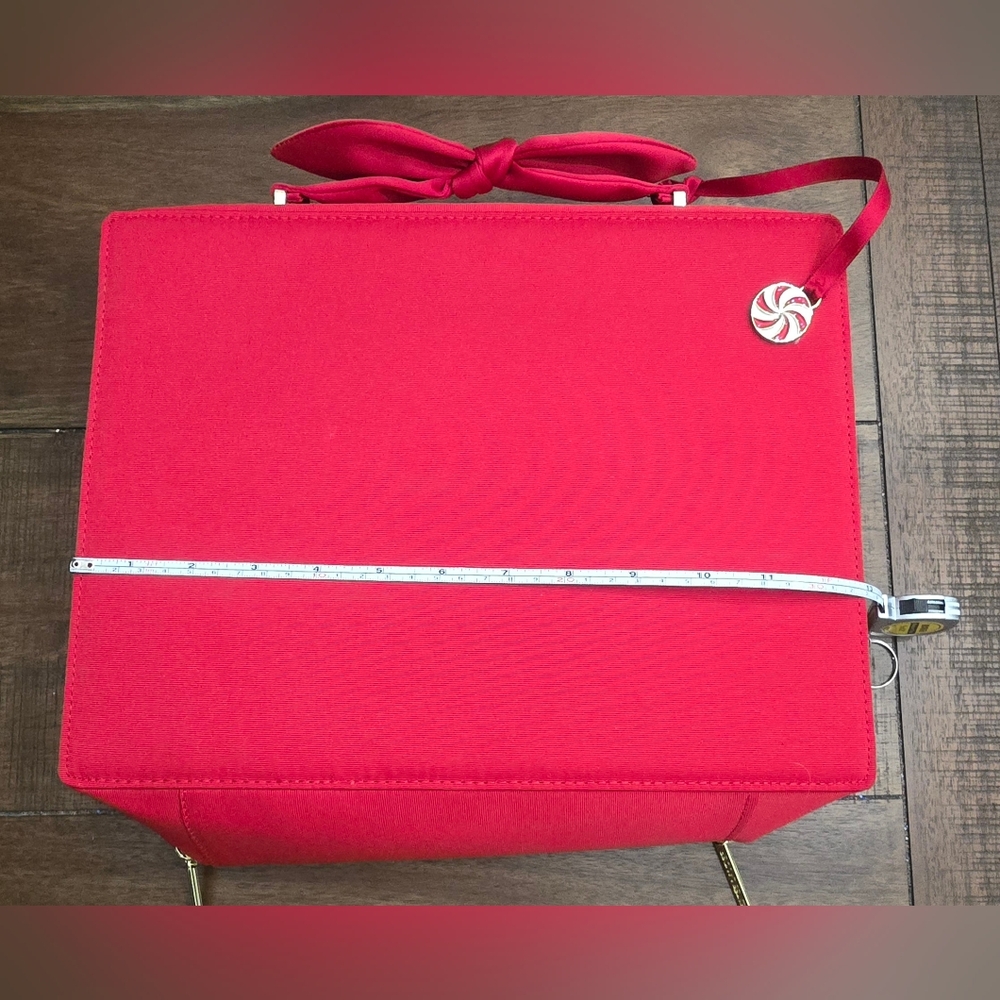 Estee Lauder Red Christmas Holiday 2021 Case Makeup Cosmetic Travel Bag Tote - Picture 4 of 11